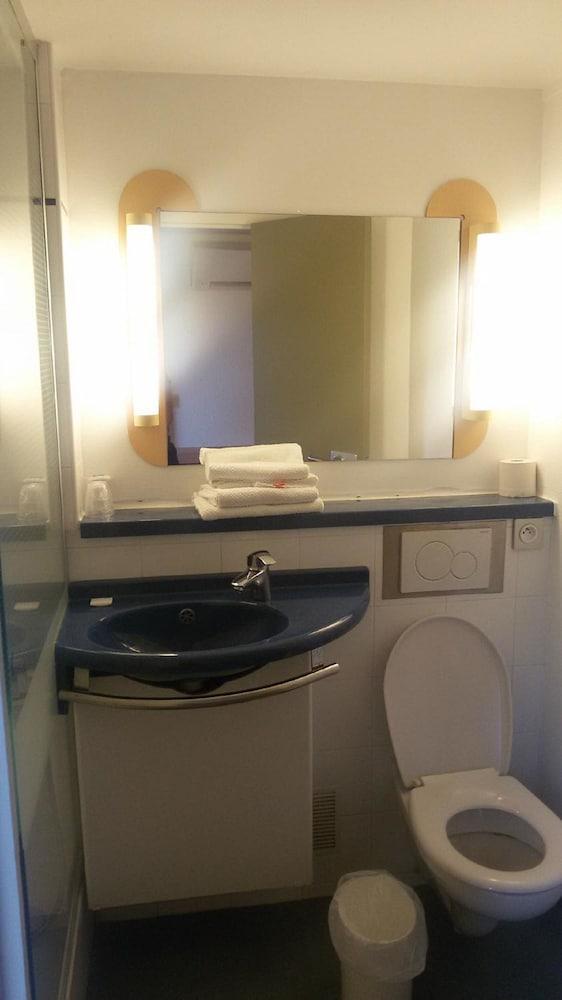 Ibis Budget Villefranche Limas Zewnętrze zdjęcie