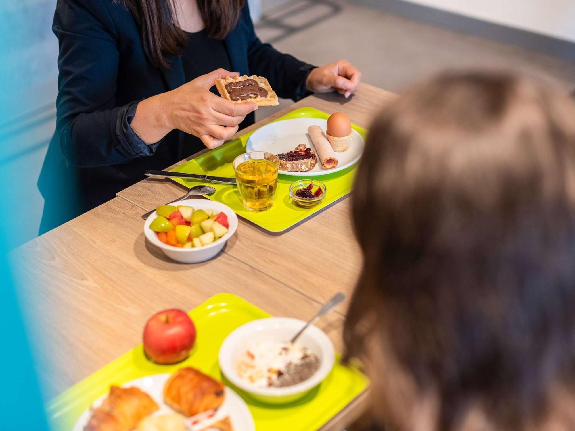 Ibis Budget Villefranche Limas Zewnętrze zdjęcie