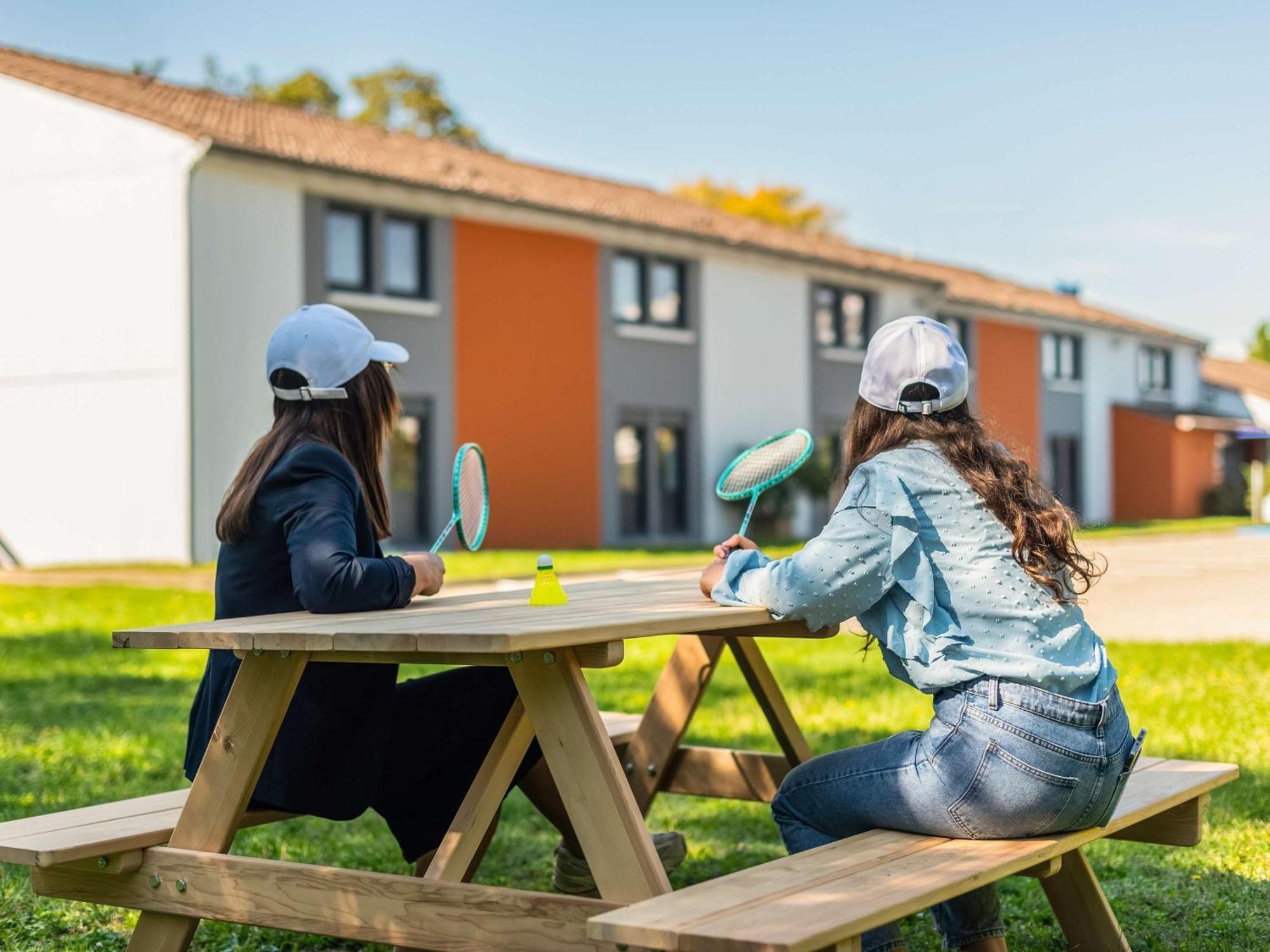 Ibis Budget Villefranche Limas Zewnętrze zdjęcie