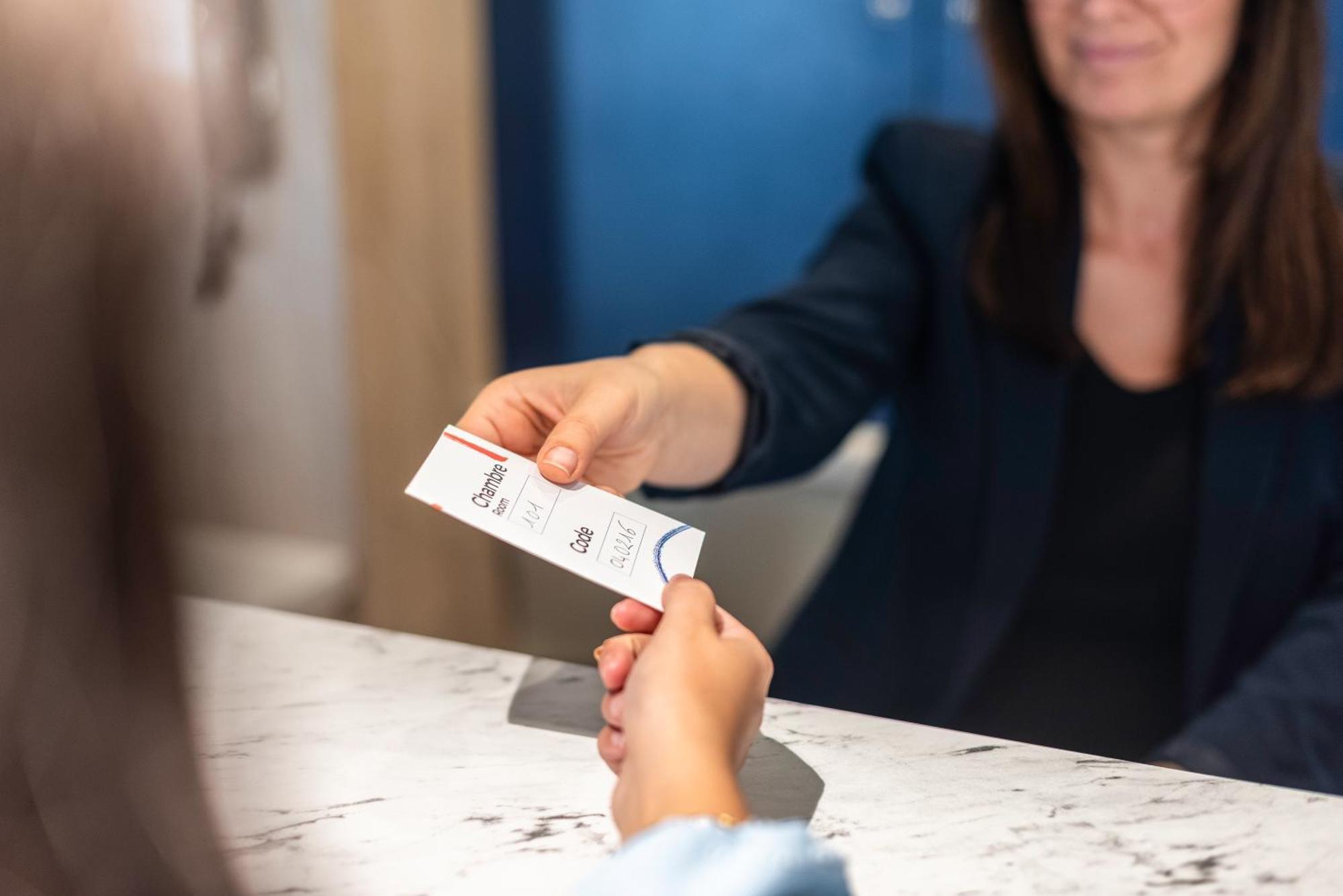 Ibis Budget Villefranche Limas Zewnętrze zdjęcie