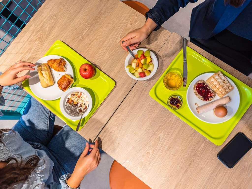 Ibis Budget Villefranche Limas Restauracja zdjęcie