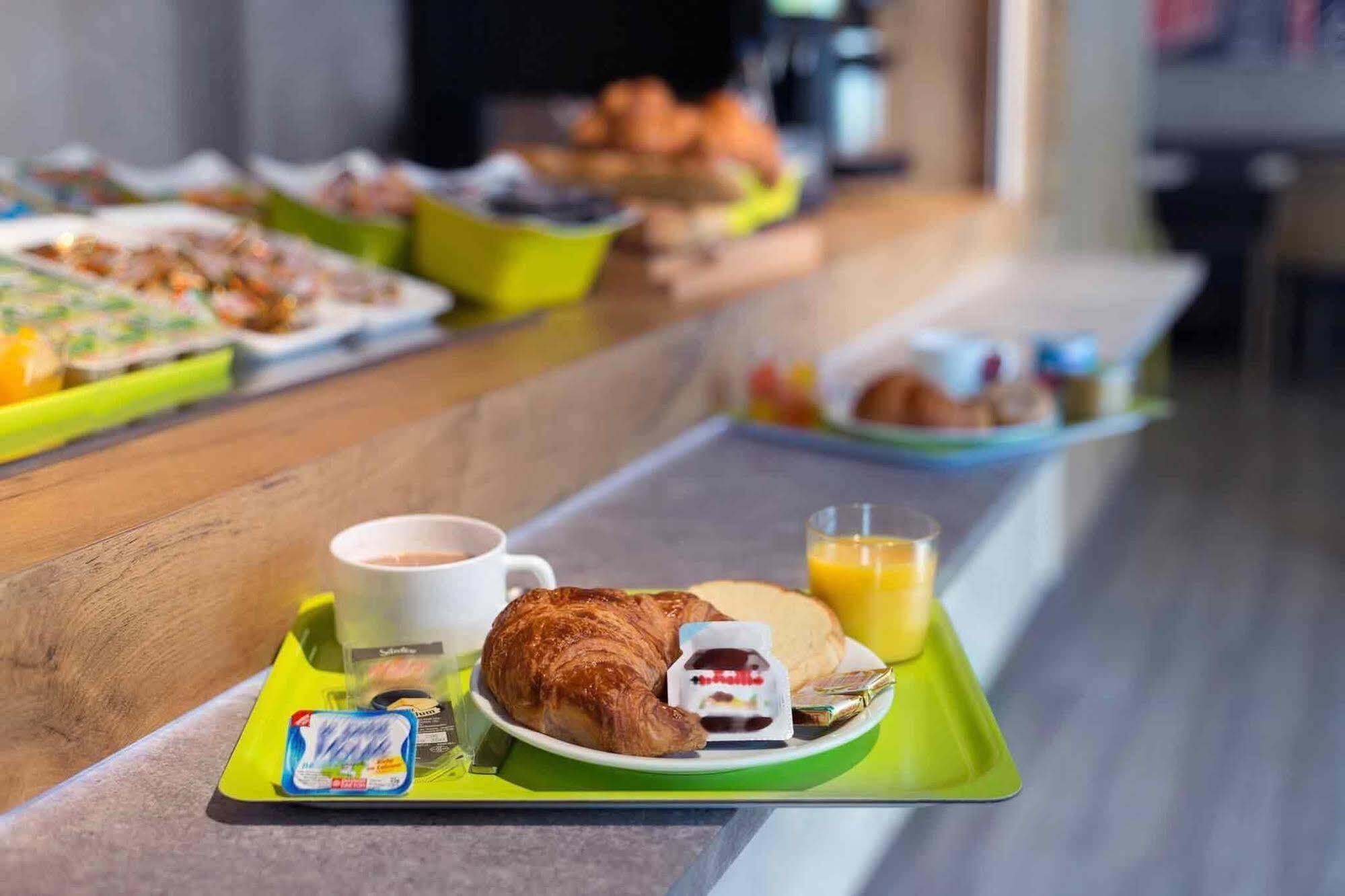 Ibis Budget Villefranche Limas Zewnętrze zdjęcie